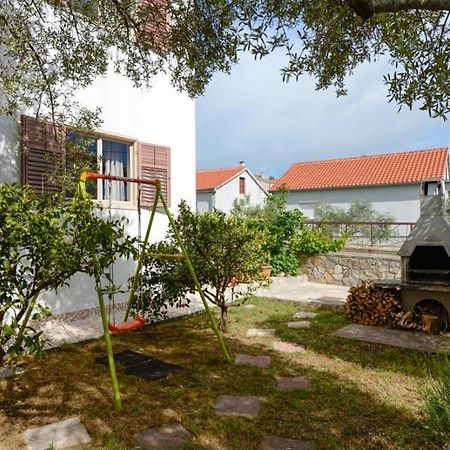 Apartments Yo Lee Бибине Екстериор снимка
