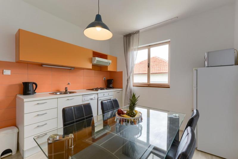 Apartments Yo Lee Бибине Екстериор снимка